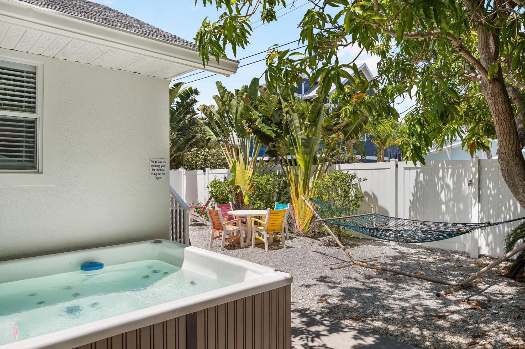 Sunset Oasis Villa Bradenton Beach Eksteriør billede